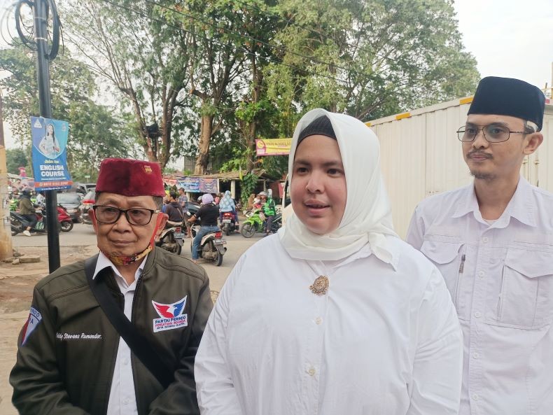 Berbagi Keberkahan Bulan Ramadan, RPA Perindo Bagikan 200 Paket Takjil ke Pengendara di Beji Depok