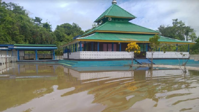 Ratusan Rumah di Teluk Bintuni Kebanjiran, Warga Diminta Waspada Hujan Masih Mengintai
