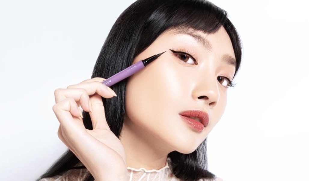 Memilih Eyeliner Sesuai Bentuk Mata: Tampil Memukau dengan Soulyu Precision Pro Matte Eyeliner