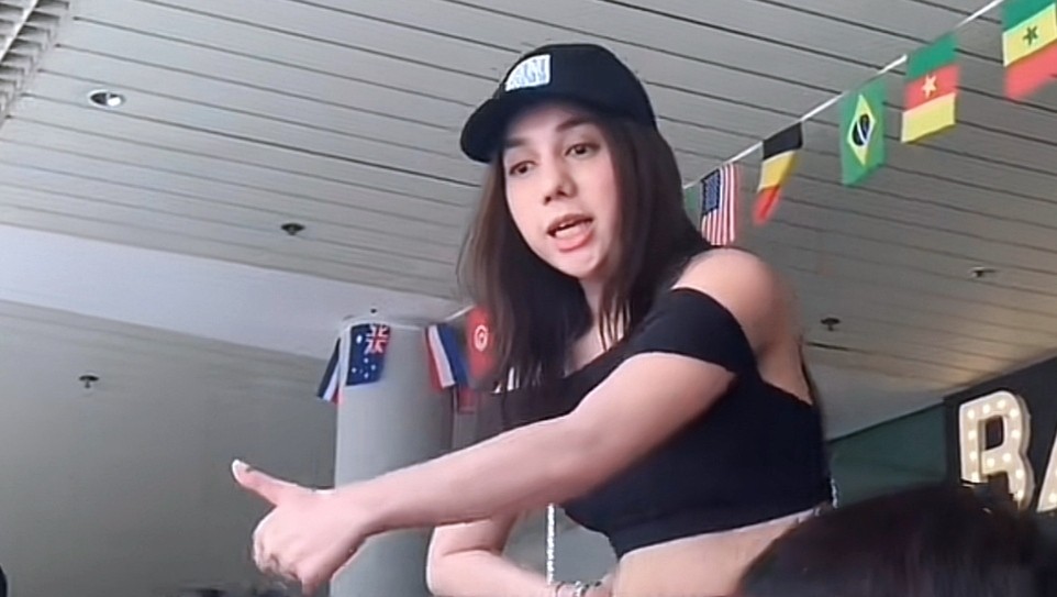 Viral Influencer Una Dembler Diduga Serobot Antrean saat Konser Bruno Mars di Singapura, Ludahi Penonton Lain?