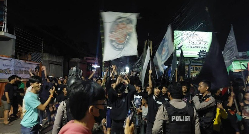 Jalan Bintara Bekasi Tertutup, Remaja Bangunkan Sahur Pakai Petasan Dibubarkan Polisi