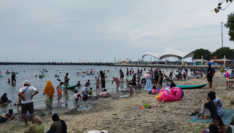 Ancol Ramai Dikunjungi Wisatawan H+1 Lebaran, Tercatat 53.000 Pengunjung
