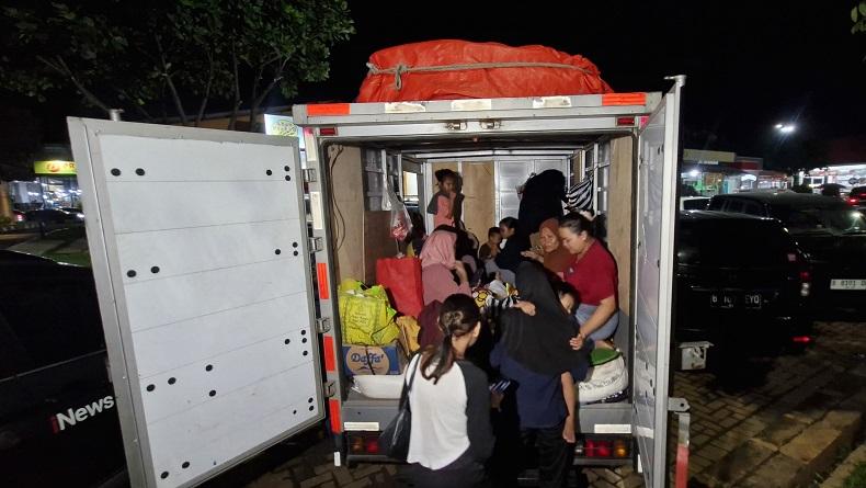 Nekat, Pria Balik Lebaran dari Brebes ke Bogor Ajak 14 Anggota Keluarga Naik Mobil Boks