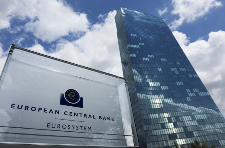 Bank Sentral Eropa Beri Sinyal Turunkan Suku Bunga pada Juni 2024