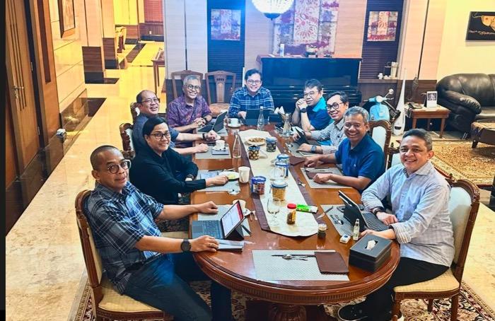 Gas Pol! Sri Mulyani Tetap Kerja di Libur Lebaran Bahas Situasi Ekonomi   