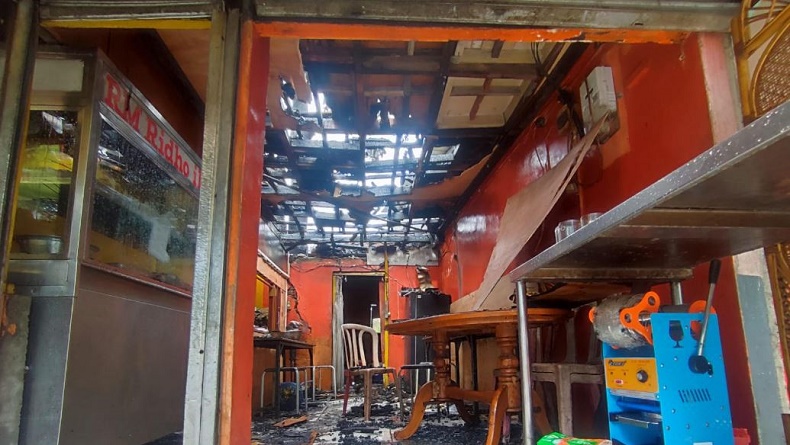 Gara-Gara Bakar Ayam, Warung Nasi Padang di Bandung Ludes Dilalap Api