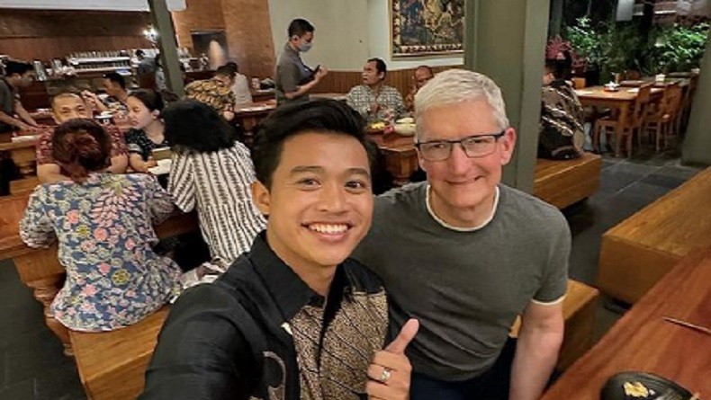 Momen Bos Apple Tim Cook Belajar Bahasa Indonesia: Apa Kabar?