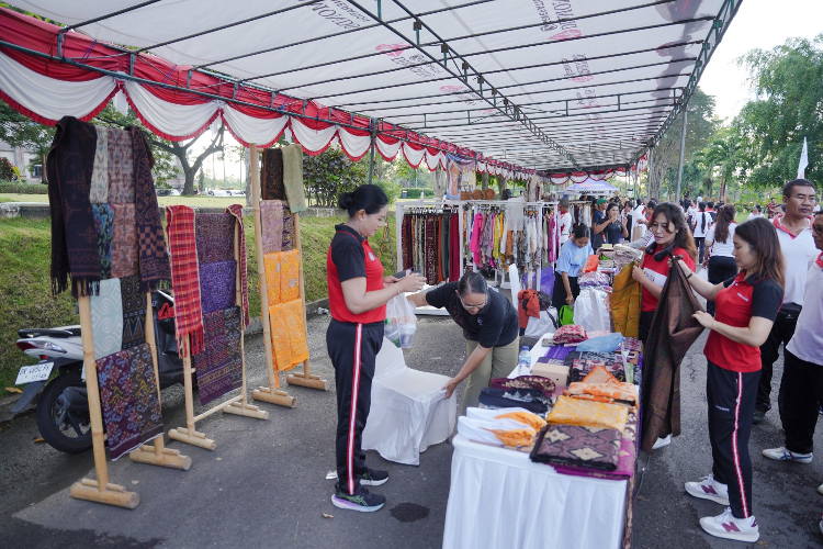 Dinas Koperasi UMKM dan Perdagangan Badung Gelar Jumat Ceria dan Musyawarah Nasional Perempuan 2024
