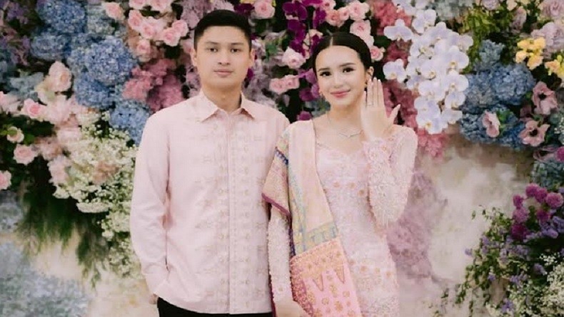 Potret Beby Tsabina Resmi Dilamar sang Kekasih Rizki Natakusuma