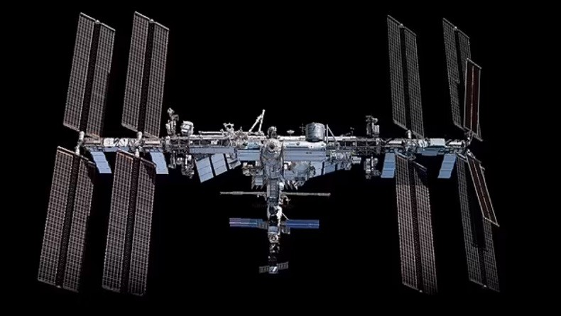 NASA Temukan Mutasi Bakteri Baru di Luar Angkasa, Bisa Membahayakan Kesehatan Astronot