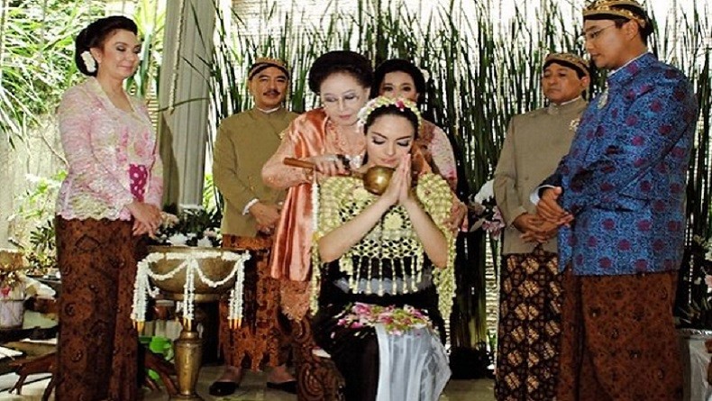  Pendiri Mustika Ratu Mooryati Soedibyo Meninggal Dunia, Dokter Reisa Berduka: I'm Gonna Miss You