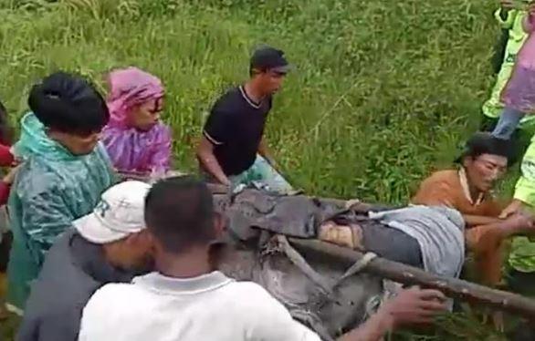 Operator Ekskavator Tewas Diterjang Air Bah di Tanah Datar, Korban Terseret 3 Km