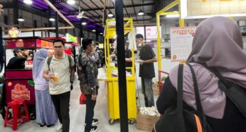 Menjelajahi Jajanan Kaki Lima Khas Thailand di Bekasi, Dijamin Bikin Nagih!