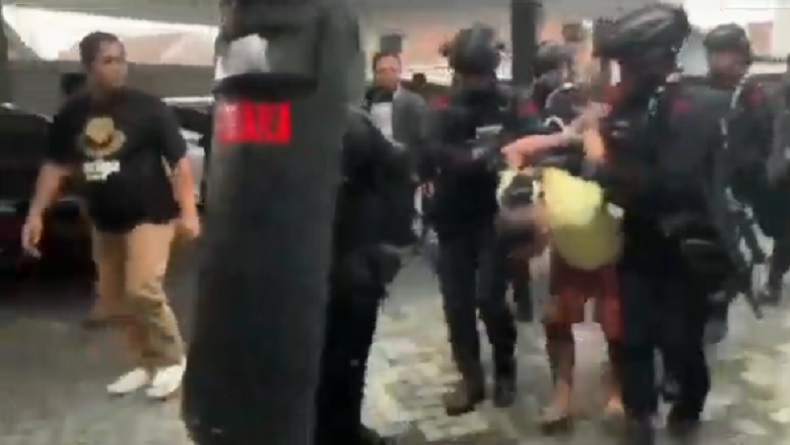 Penembak Juru Parkir Hotel Braga hingga Tewas Ditangkap saat Bersama Teman Wanita di Kamar