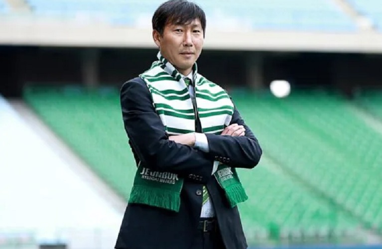 Timnas Vietnam Tunjuk Kim Sang-sik sebagai Pelatih Gantikan Philippe Troussier