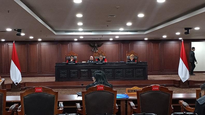 Momen Anwar Usman Digantikan Guntur Hamzah ketika Sidang terkait PSI di MK