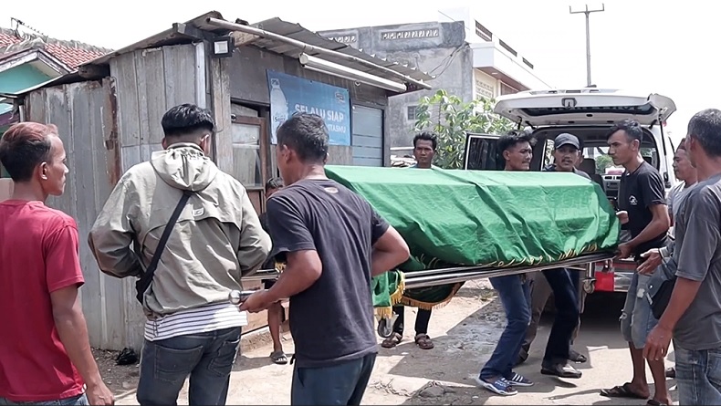 Suami di Bandung Hantam Kepala Istri Gunakan Gagang Pacul hingga Tewas