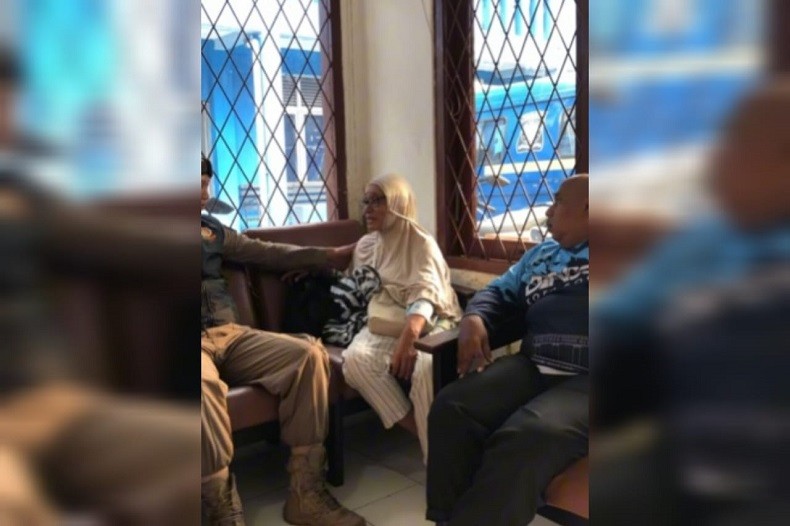 Emak-emak Pengemis Viral Dirawat Dinsos Bogor, Diduga ODGJ