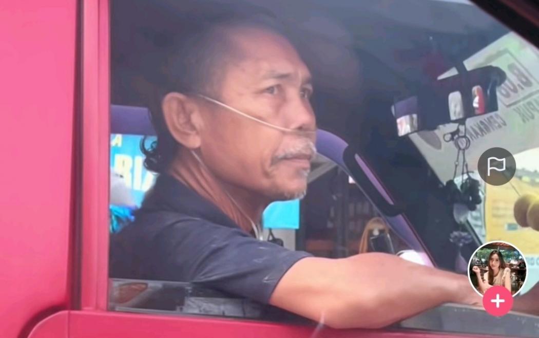 Viral Sopir Angkot Tetap Narik walau Pakai Selang Oksigen, Netizen: Semoga Diberikan Kesehatan