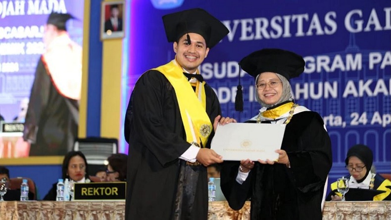 Kisah Aulia Ayub Lulusan Termuda Dokter Spesialis di UGM pada Usia 27 Tahun, Raih IPK 4,00