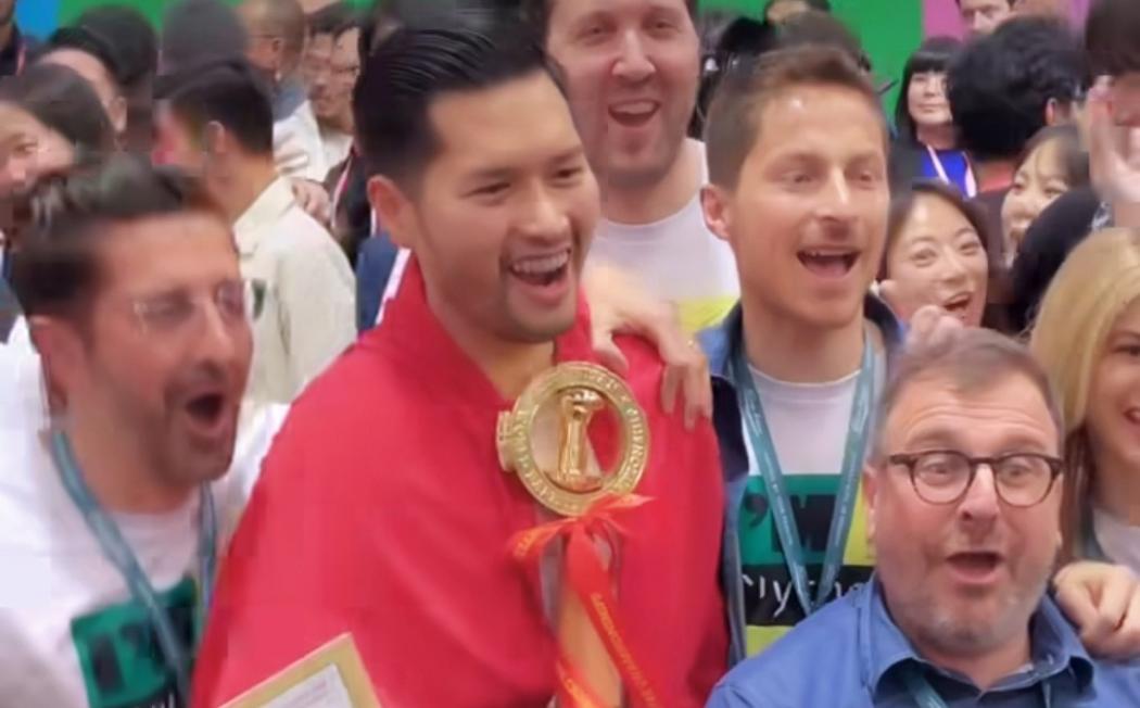 Kalahkan 53 Negara, Wakil Indonesia Mikael Jasin Raih Juara Dunia Barista 2024