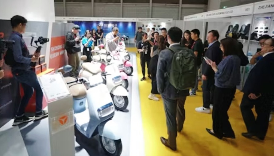 PEVS 2024 Cetak 40.500 Pengunjung, Pameran Kendaraan Listrik Diharapkan Tak Hanya di Jakarta