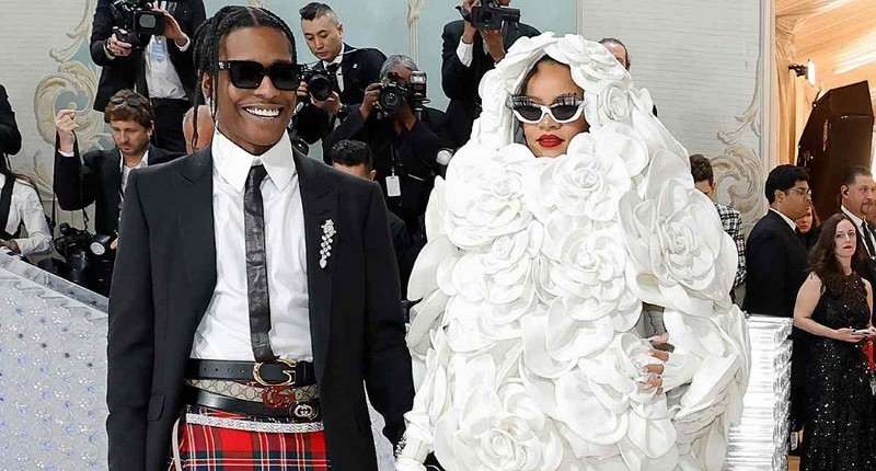 Met Gala 2024, Rihanna Batal Datang karena Alasan Ini!