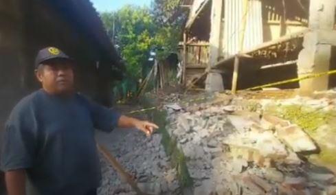 Bruuk! Tembok Roboh di Purwokerto Timpa 4 Anak usai Pulang Mengaji, 1 Tewas
