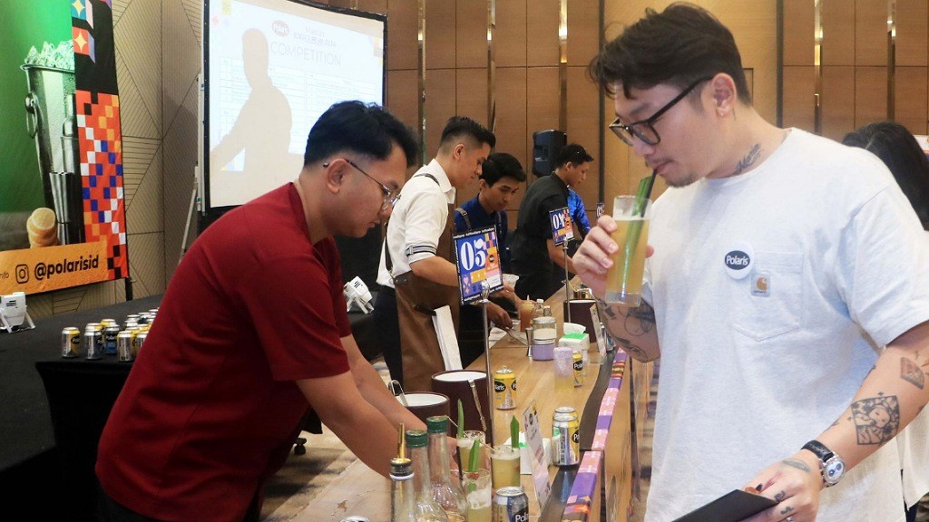 Mengenal Mixology, Seni Meracik Minuman yang Lagi Tren di Kalangan Anak Muda!