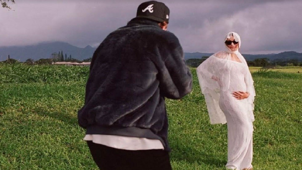 Selamat! Istri Justin Bieber Hamil Anak Pertama 