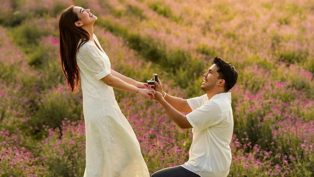 Selamat! Thariq Halilintar Lamar Aaliyah Massaid