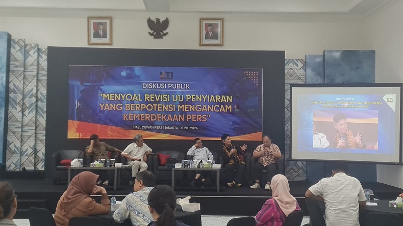 Jurnalis Senior Khawatir RUU Penyiaran Jadi Alat DPR Awasi Pers