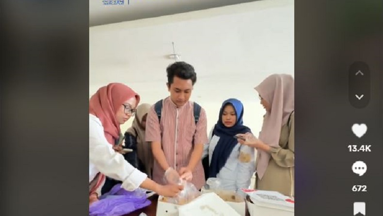 Viral Kisah Garda Mahasiswa Kedokteran, Tak Malu Jual Tahu Bakso di Kampus