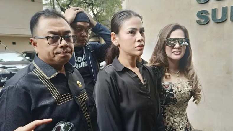 Istri Oknum Pejabat Kemenhub Akui Suaminya Injak Alquran untuk Yakinkan Tak Selingkuh
