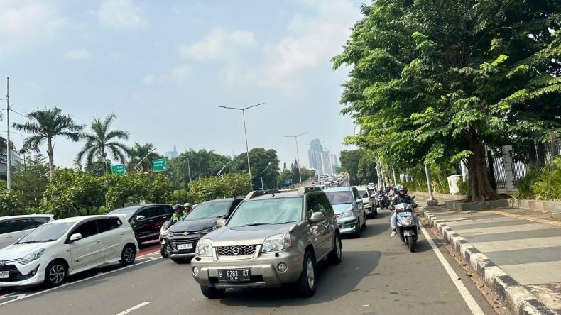 Ada Konser NCT Dream, Jalanan Sekitar Stadion GBK Macet Parah