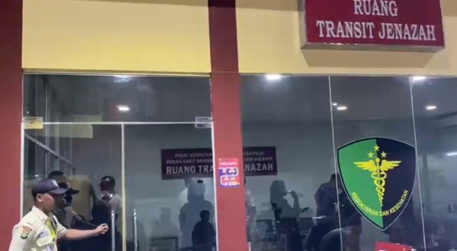 Selesai Dievakuasi, Korban Pesawat Jatuh di BSD Tiba di RS Polri Kramat Jati