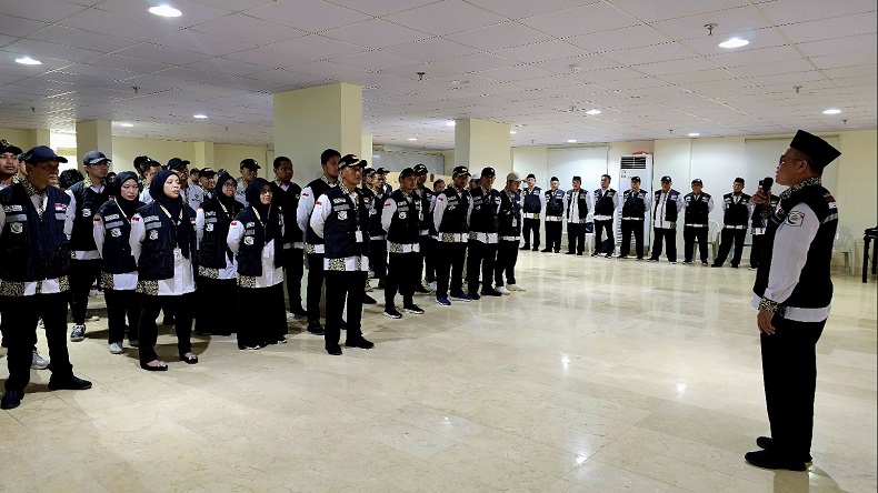 Kemenag: Petugas Haji Wajib Pakai Seragam agar Mudah Dikenali Jemaah