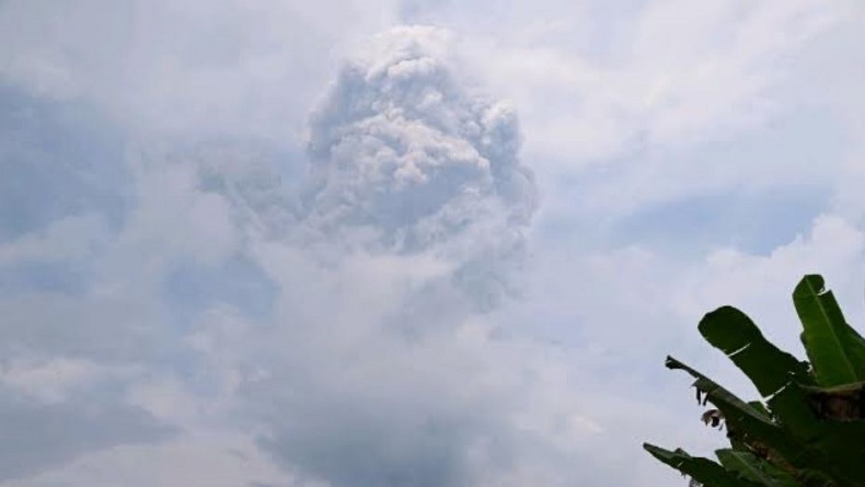 Erupsi Gunung Ibu di Halmahera Barat Malut, Tinggi Kolom Abu Letusan Capai 5.000 Meter