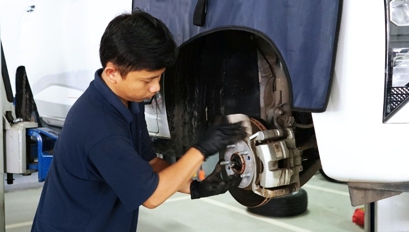 Tanda-Tanda Rem Mobil Bermasalah, Jangan Diabaikan Perhatikan Indikator Ini