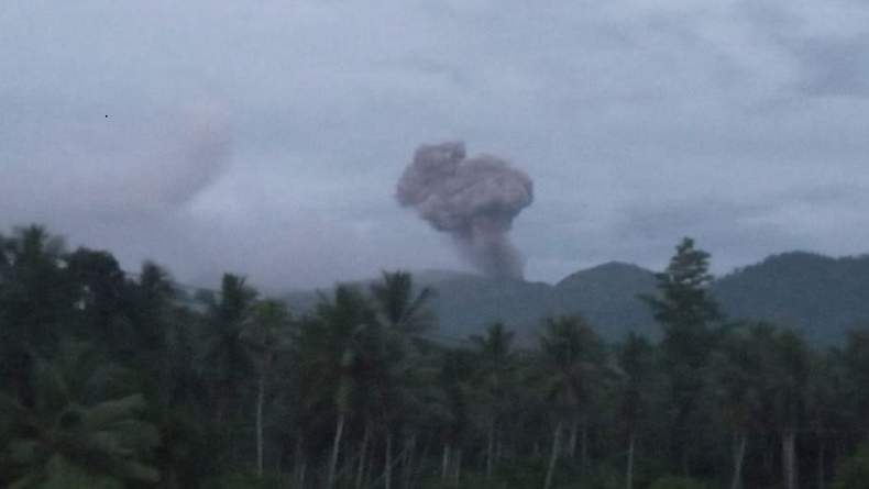 Erupsi Gunung Dukono di Halmahera Utara, Semburkan Abu Vulkanis Setinggi 800 Meter
