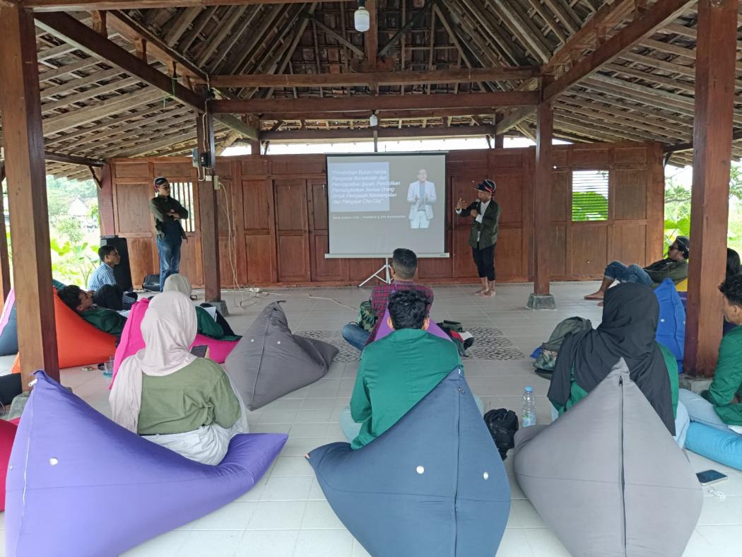 AHM Edukasi Mahasiswa tentang Teknologi Motor Listrik dan Literasi Digital