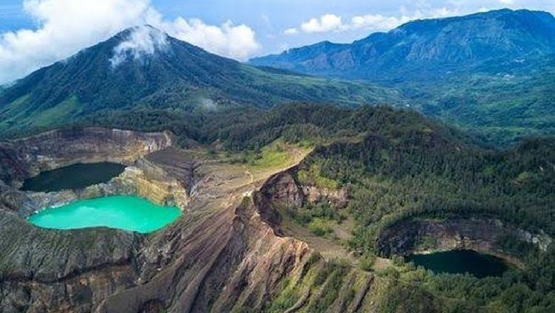 Gunung Kelimutu di Ende NTT Naik Status dari Normal ke Level II Waspada