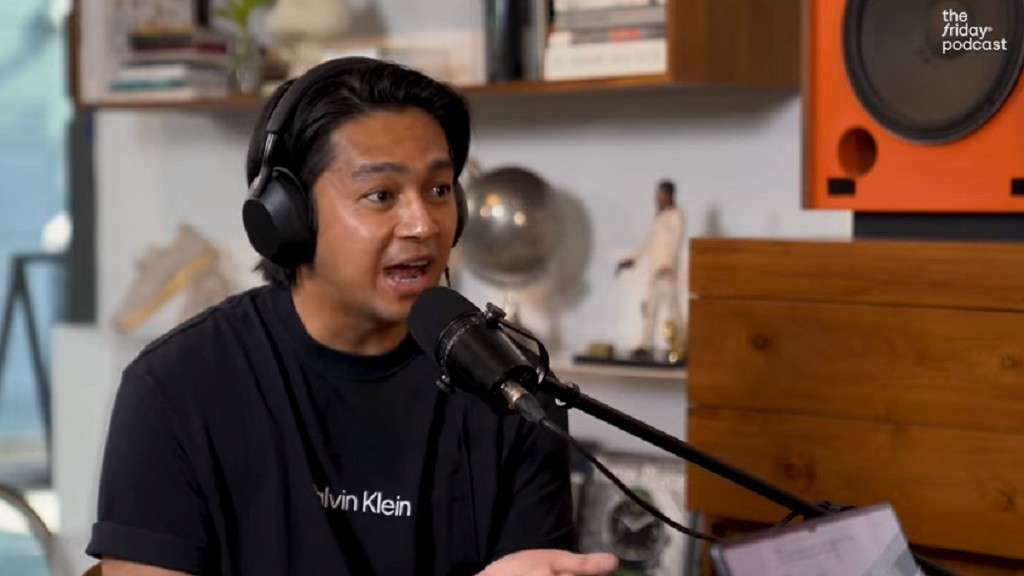 Deva Mahenra Pernah Dijudesin Artis Senior, Responsnya Jadi Sorotan Netizen!