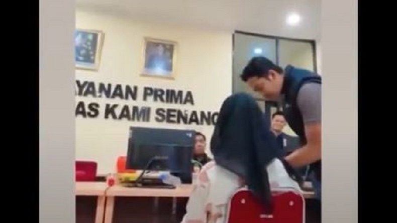 Viral Istri Polisi Ngamuk di Makassar, Pergoki Suami dengan Perempuan Lain dalam Mobil