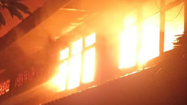 Kebakaran Gudang Obat di Cengkareng, 80 Personel Damkar Diterjunkan