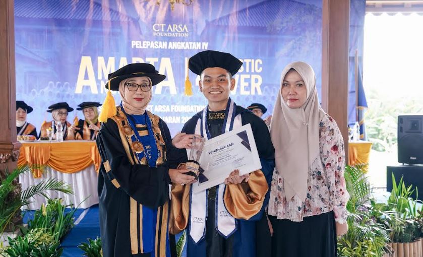Kisah Inspiratif Farhan, Anak Tukang Ojek di Sukoharjo Diterima 9 Universitas Top Mancanegara