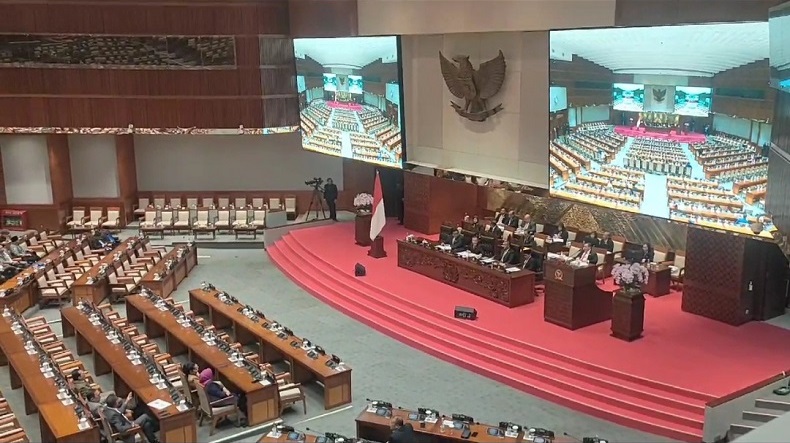 RUU Polri jadi Usul Inisiatif DPR, Atur Batas Usia Pensiun