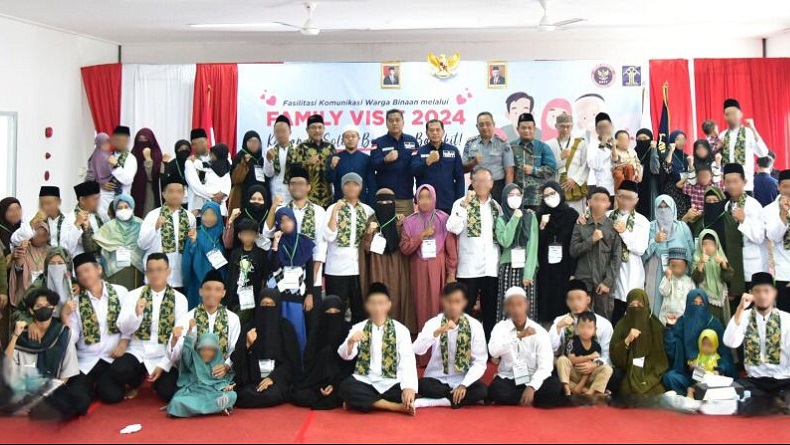 BNPT Fasilitasi Napi Kasus Terorisme Berkomunikasi dengan Keluarga, Program Deradikalisasi