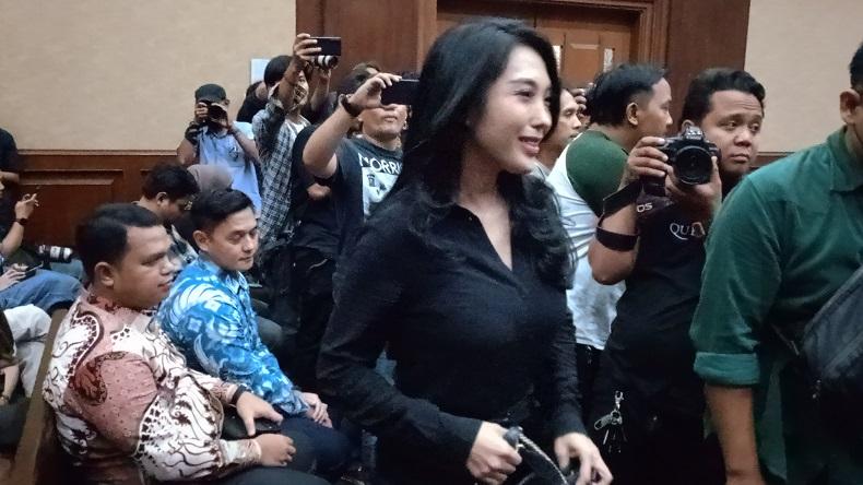 Penampakan Pedangdut Nayunda Nabila Jadi Saksi dalam Sidang Kasus Korupsi SYL