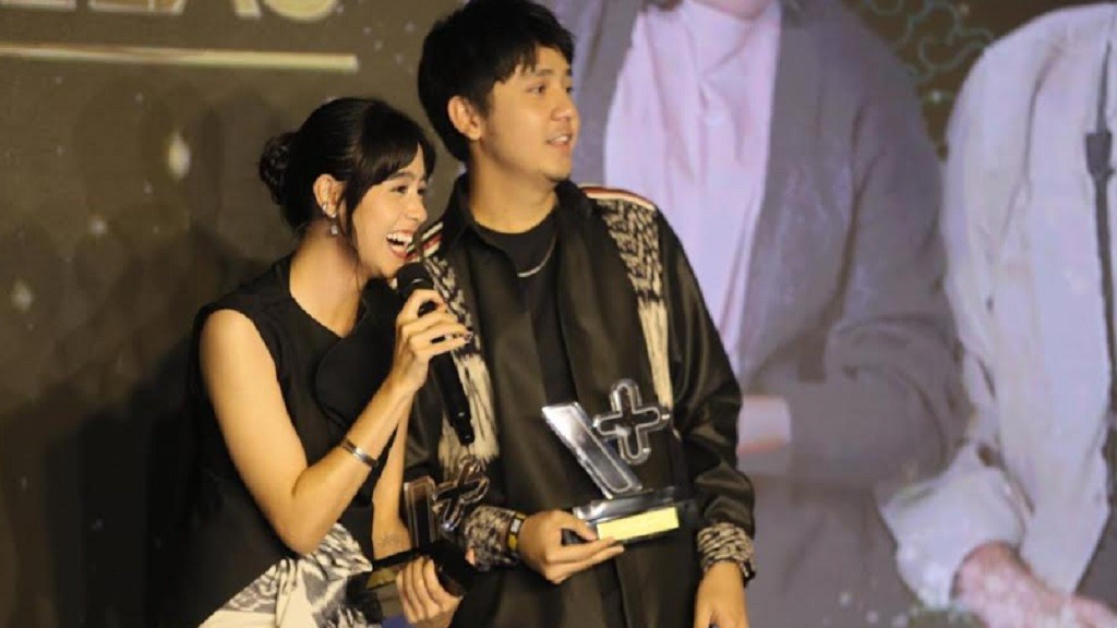 Arbani Yasiz dan Yasamin Jasem Menang Couple Paling Kelas di Vision+ Content Showcase Parade